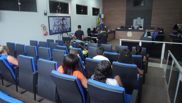 Câmara inicia calendário de sessões de dezembro com pautas decisivas para educação, inclusão e infraestrutura