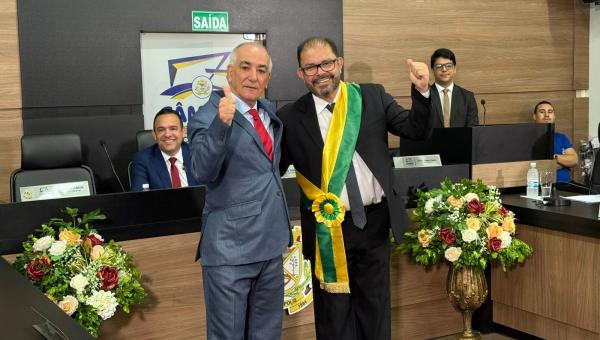 Sessão de Posse marca transição em Dianópolis: prefeito Hormides assume cargo após renúncia de José Salomão
