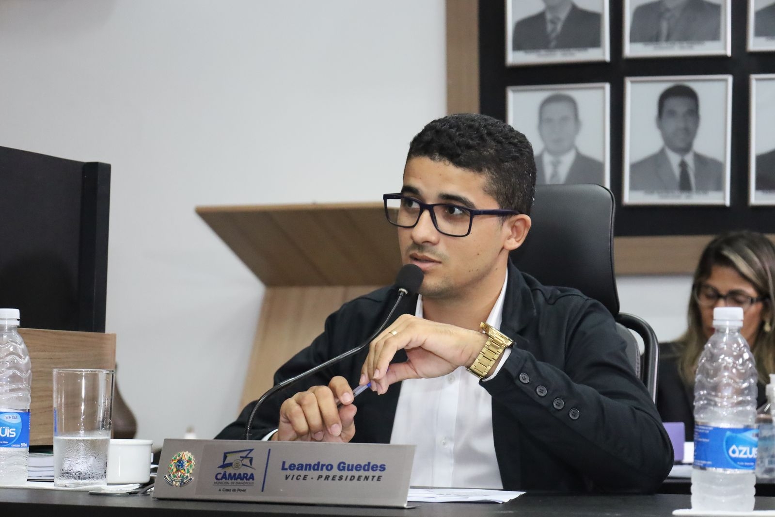 Câmara de Dianópolis encerra calendário de sessões de abril com homenagens e cobranças por serviços de infraestrutura