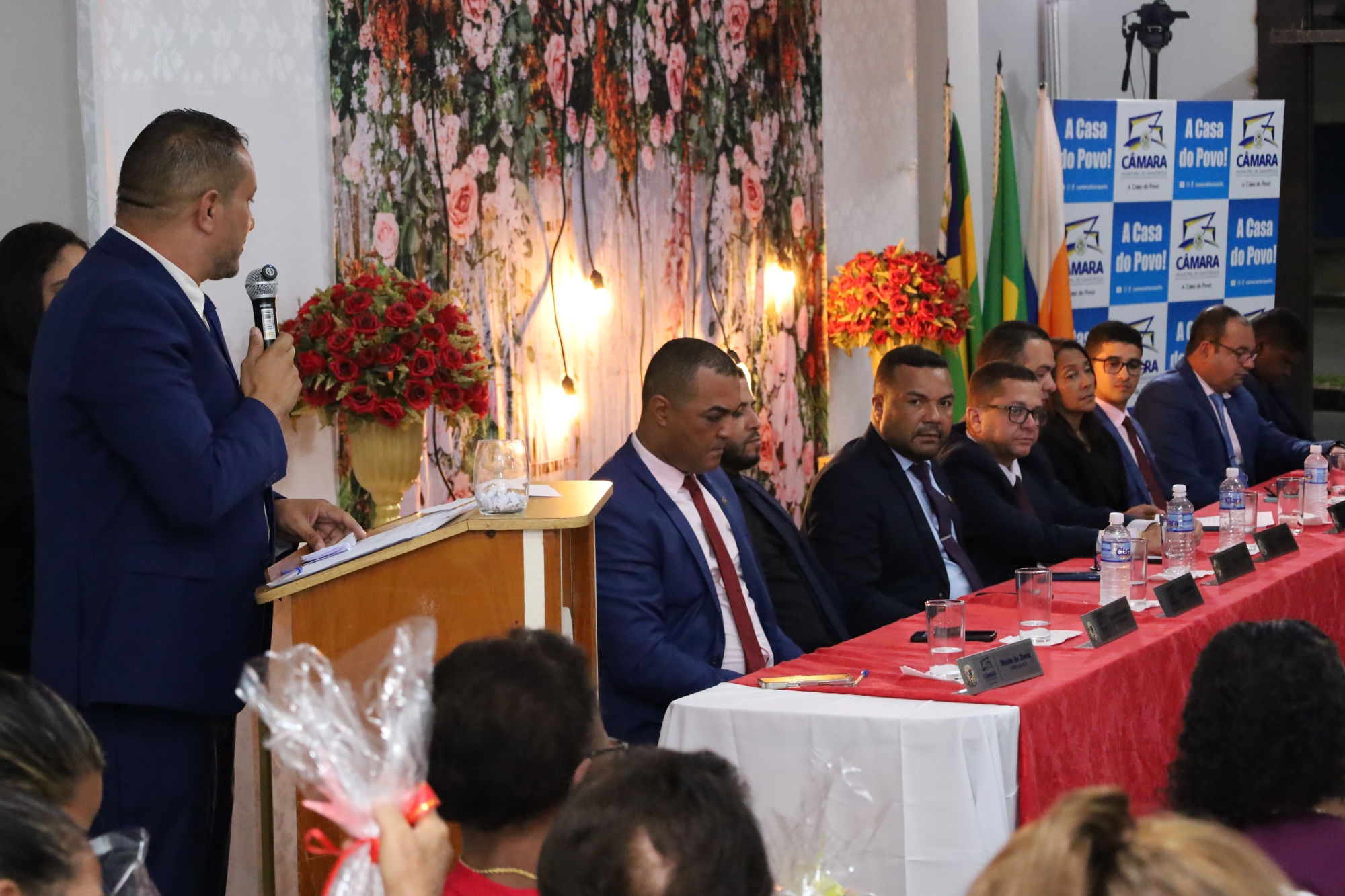 Câmara de Dianópolis celebra a força e a dedicação das mães em Sessão Solene