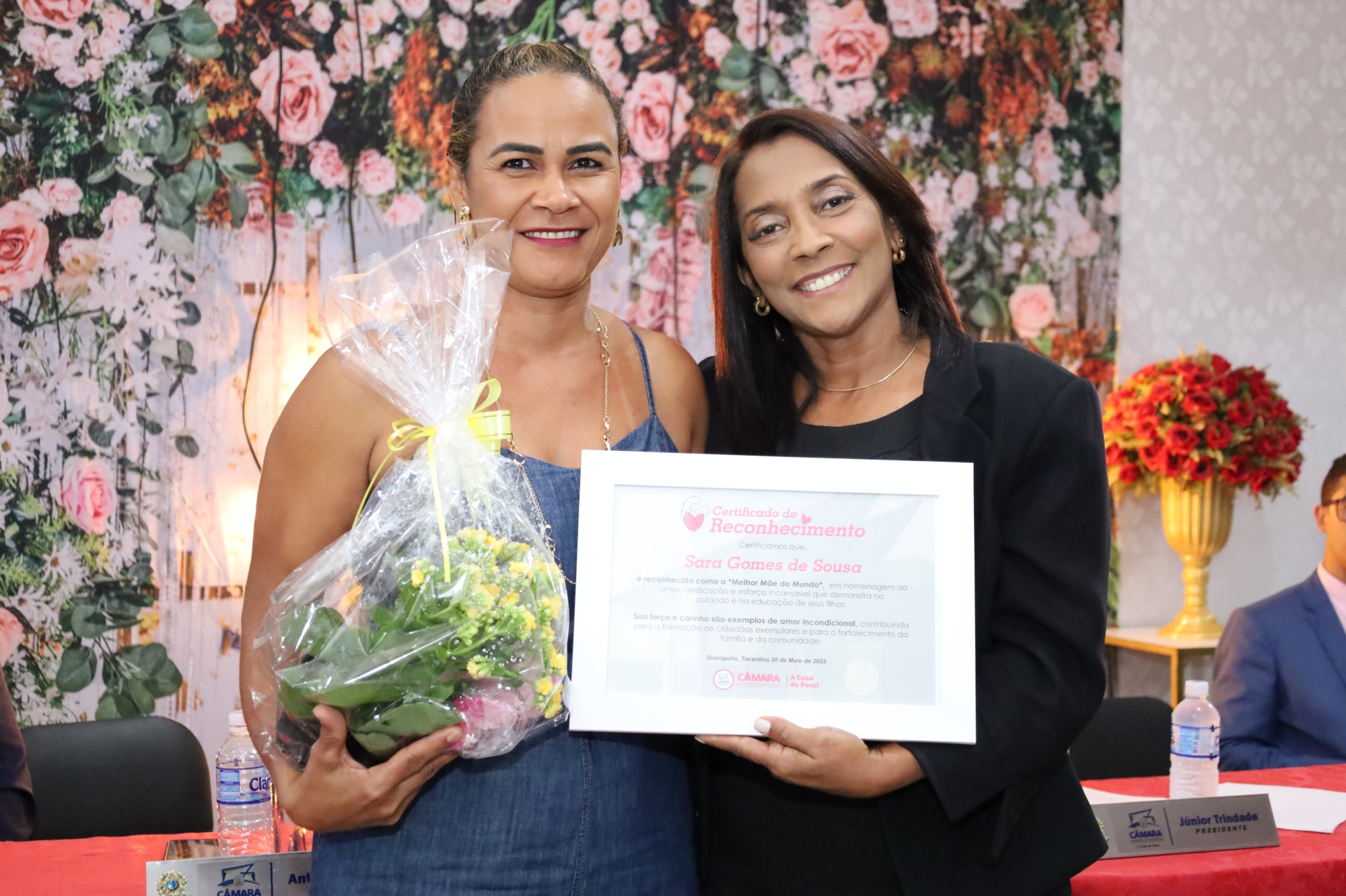 Câmara de Dianópolis celebra a força e a dedicação das mães em Sessão Solene