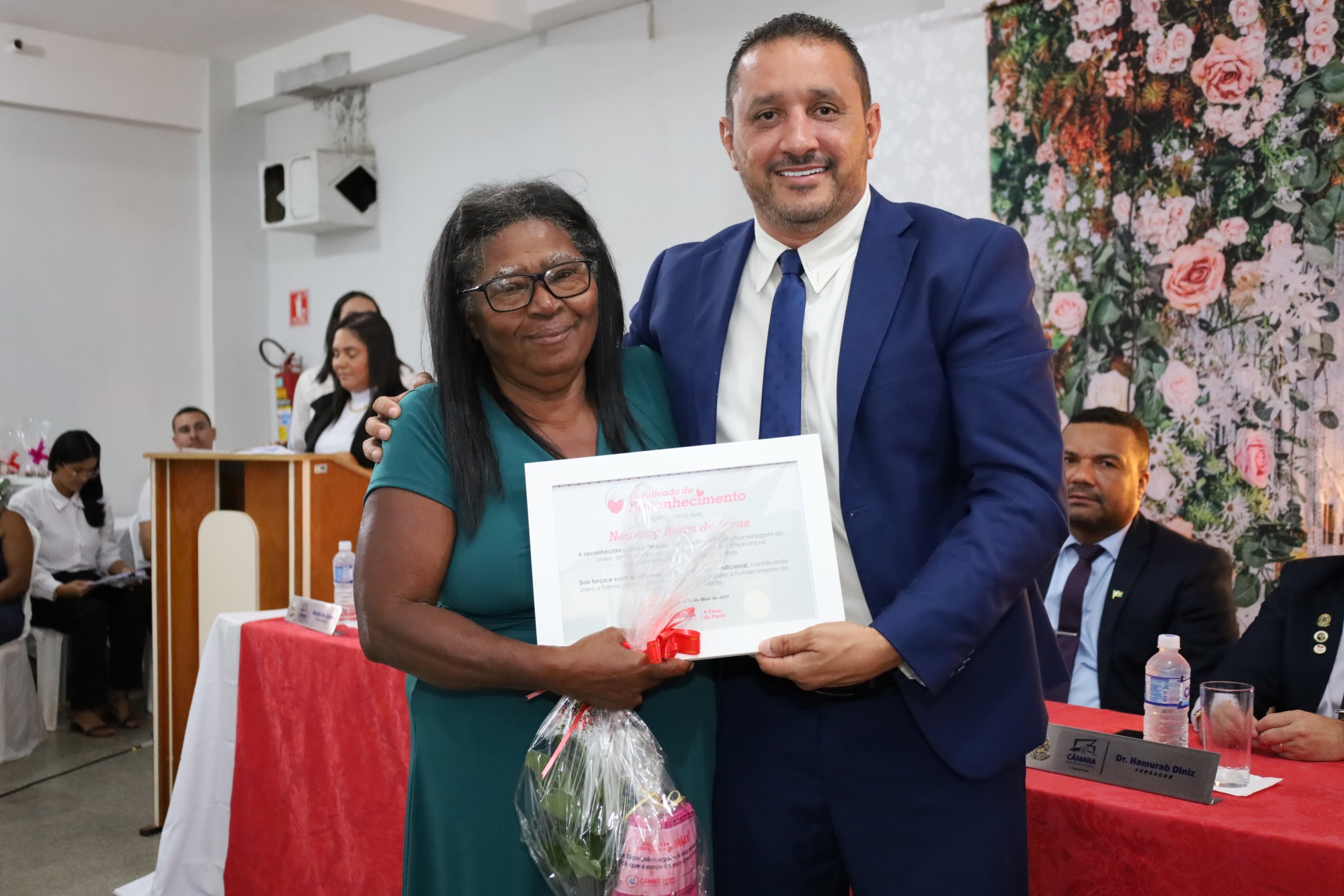 Câmara de Dianópolis celebra a força e a dedicação das mães em Sessão Solene
