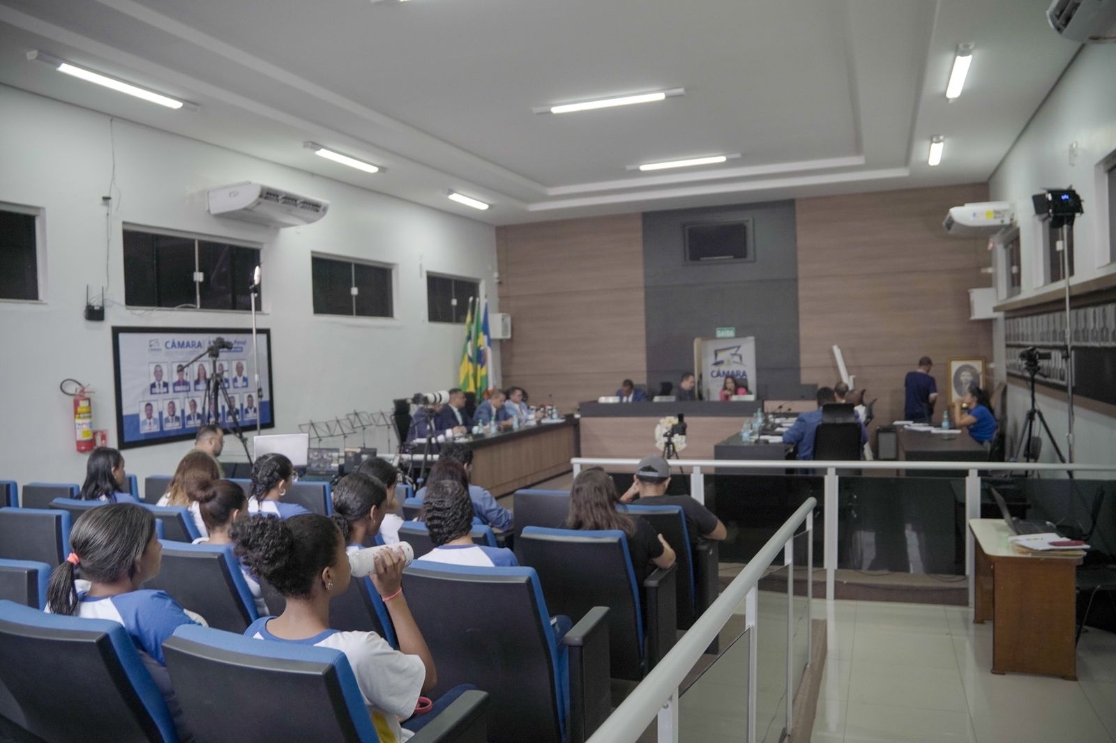 Câmara aprova indicações e moções em sessão voltada à educação e segurança urbana