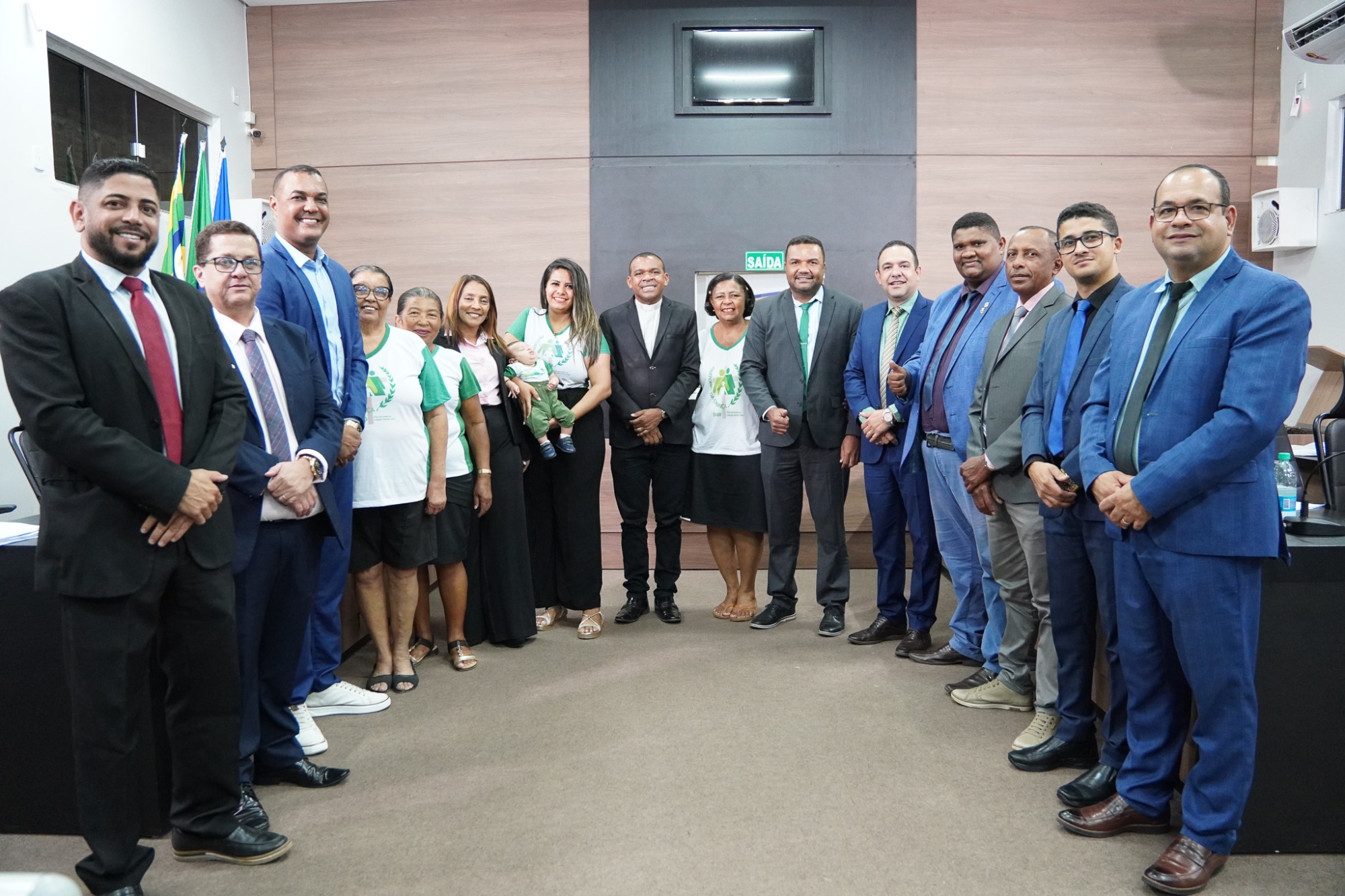 Câmara aprova projetos e indicações em sessão marcada por avanços em segurança, mobilidade e meio ambiente
