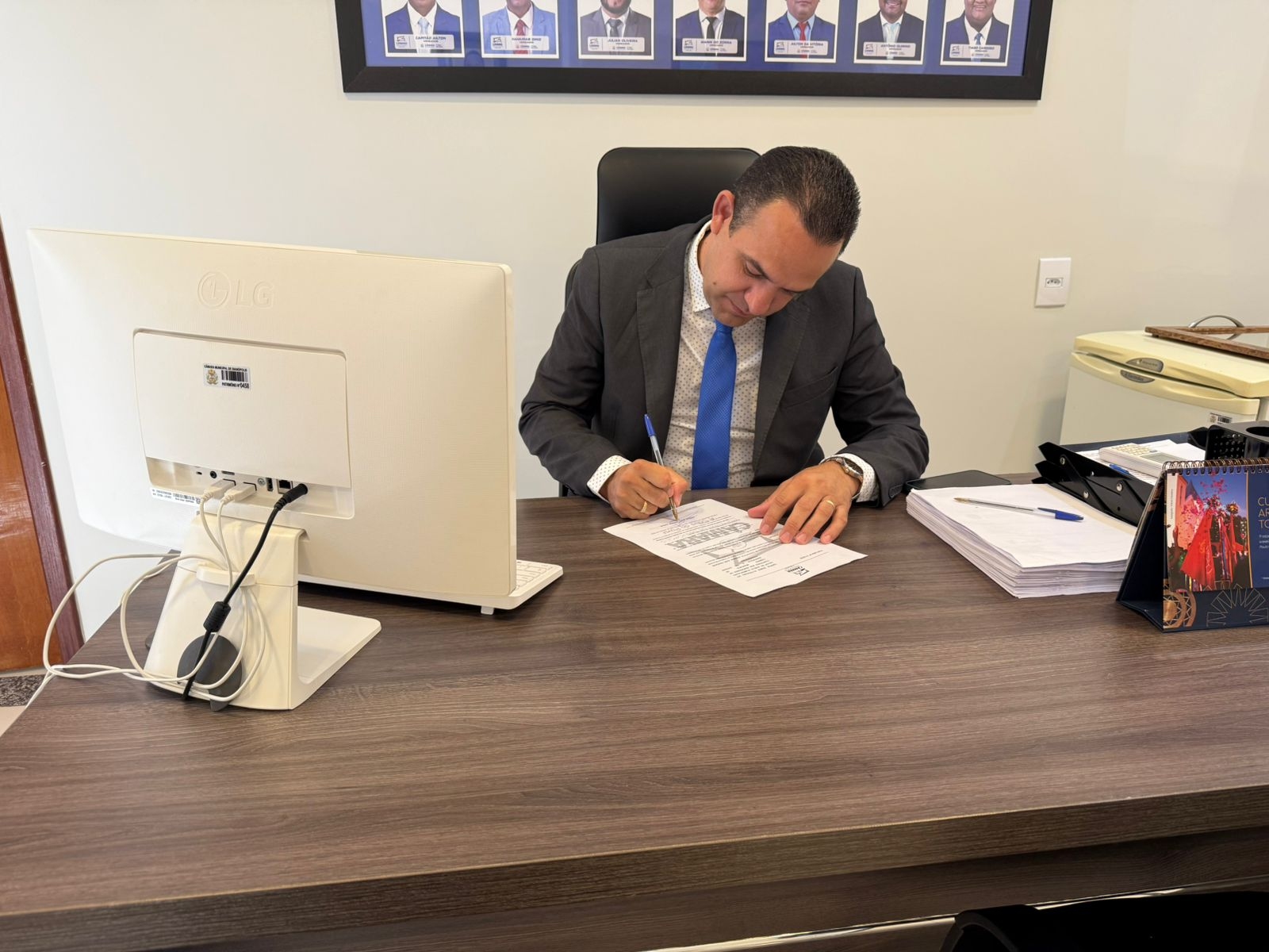 Câmara de Dianópolis celebra o Dia do Servidor Público com valorização e anuncia pagamento de auxílio-alimentação
