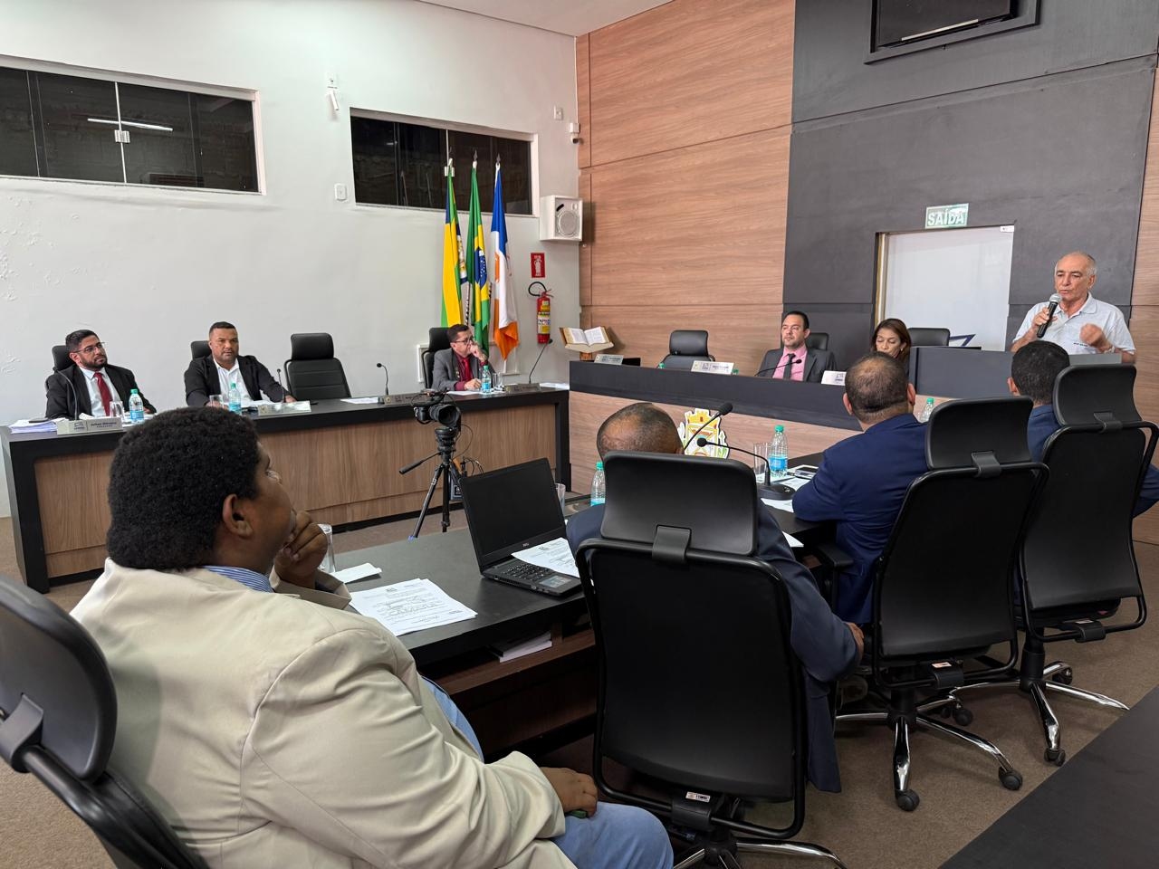 Câmara abre trabalhos de outubro em sessão marcada por homenagens ao Dia do Vereador e aprovações importantes
