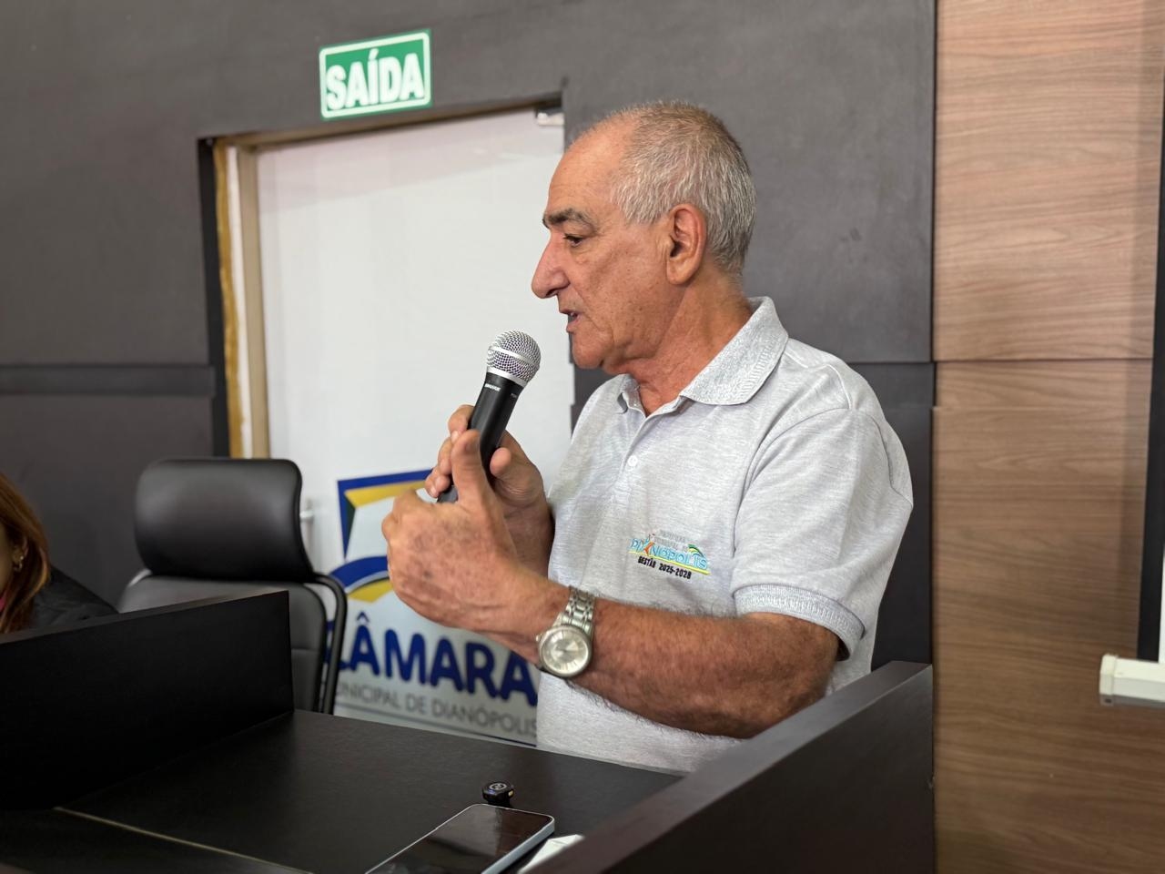 Câmara abre trabalhos de outubro em sessão marcada por homenagens ao Dia do Vereador e aprovações importantes
