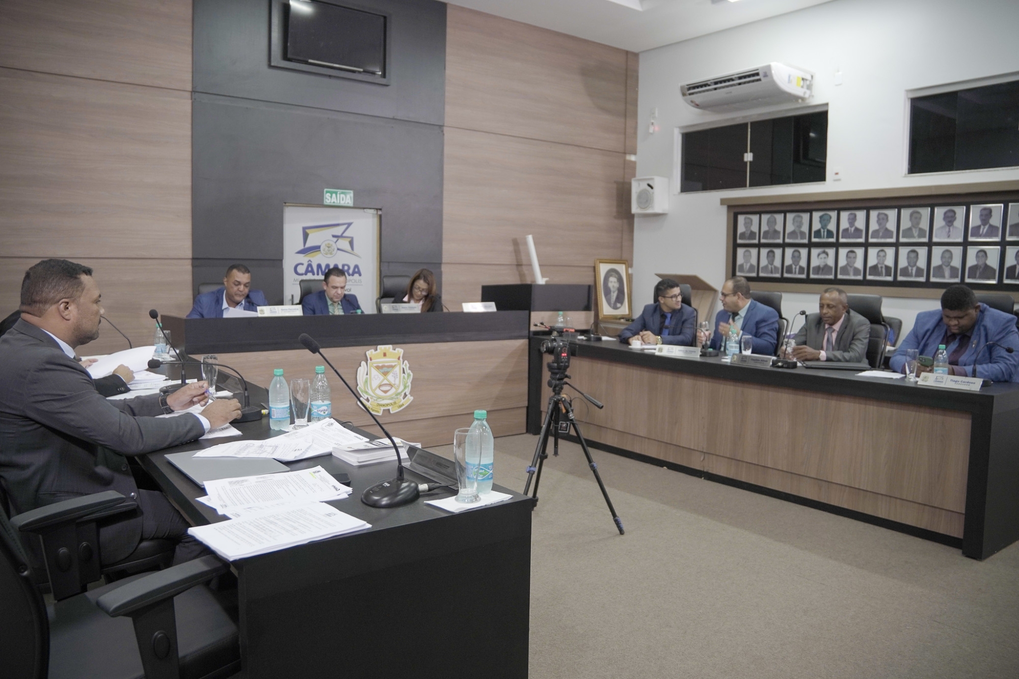 Câmara aprova projetos e indicações em sessão marcada por avanços em segurança, mobilidade e meio ambiente
