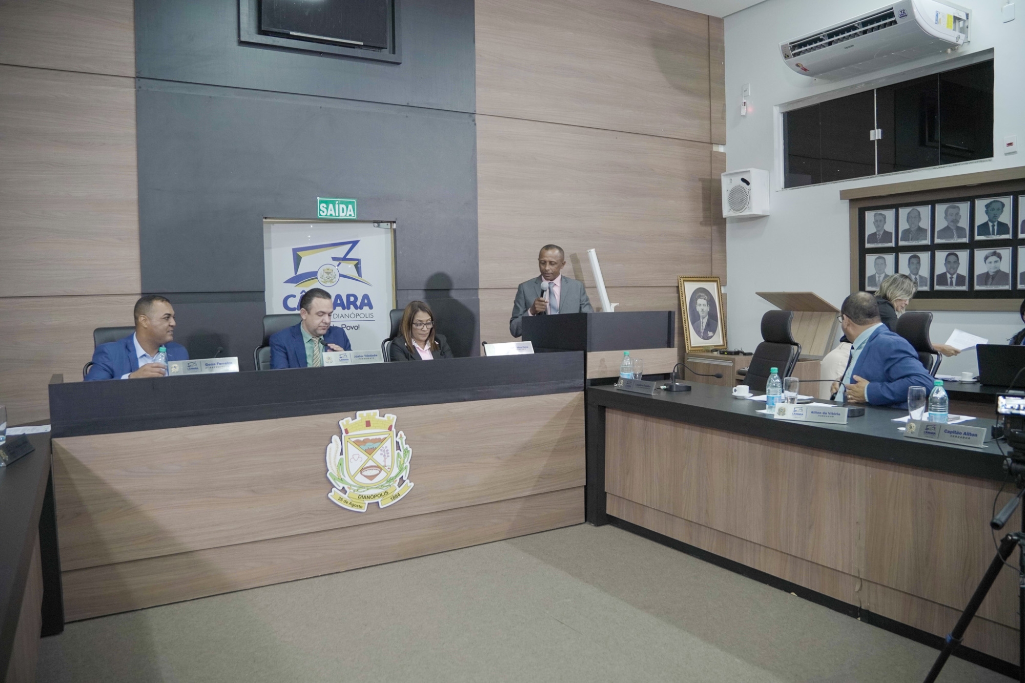 Câmara aprova projetos e indicações em sessão marcada por avanços em segurança, mobilidade e meio ambiente
