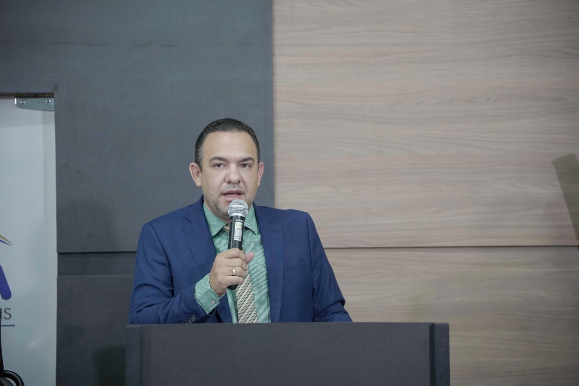 Câmara aprova projetos e indicações em sessão marcada por avanços em segurança, mobilidade e meio ambiente
