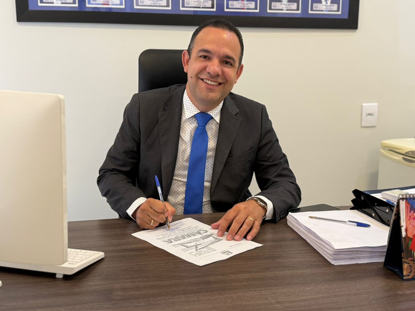 Câmara de Dianópolis celebra o Dia do Servidor Público com valorização e anuncia pagamento de auxílio-alimentação
