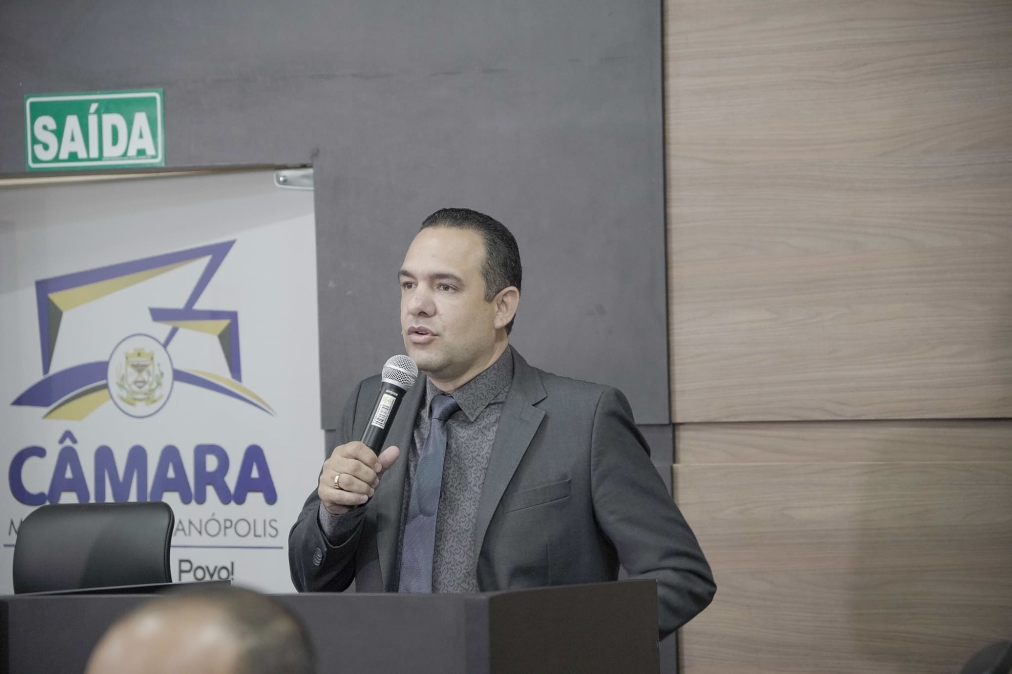 Câmara de Dianópolis aprova criação de zonas de APA em sessão marcada por debate ambiental e homenagens 