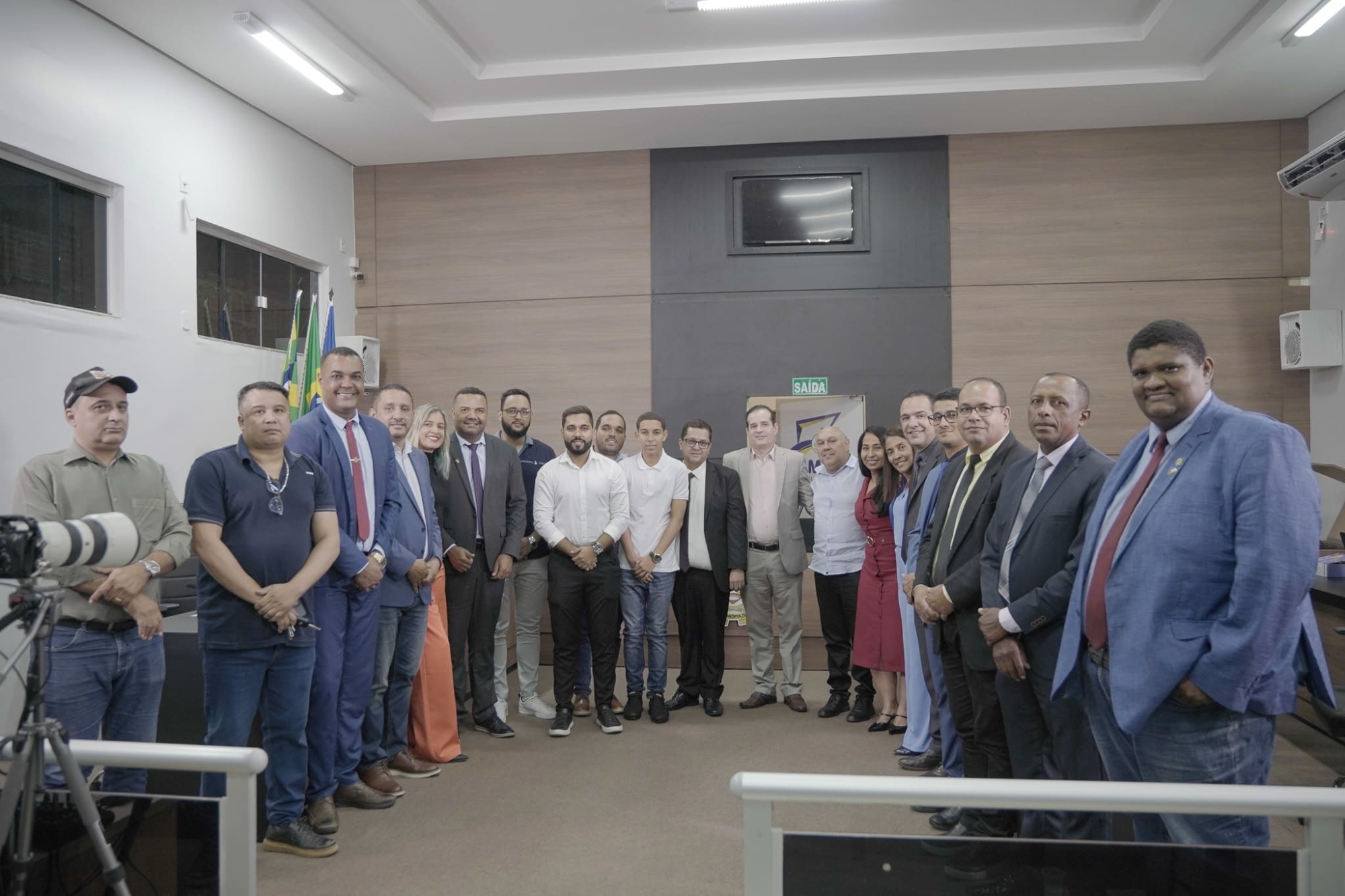 Câmara de Dianópolis aprova criação de zonas de APA em sessão marcada por debate ambiental e homenagens 