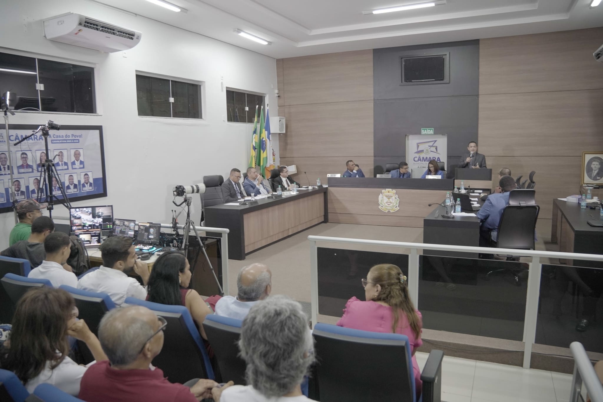 Câmara de Dianópolis aprova criação de zonas de APA em sessão marcada por debate ambiental e homenagens 