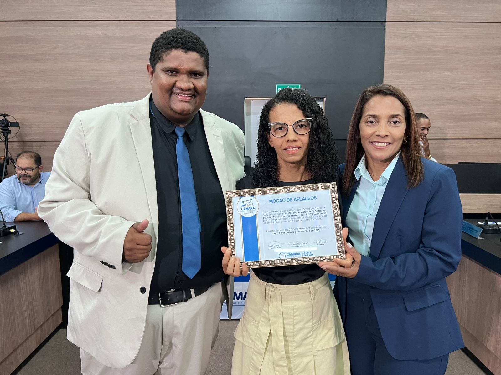 Câmara de Dianópolis realiza sessão solene com entrega de Moções de Aplausos para diversas personalidades
