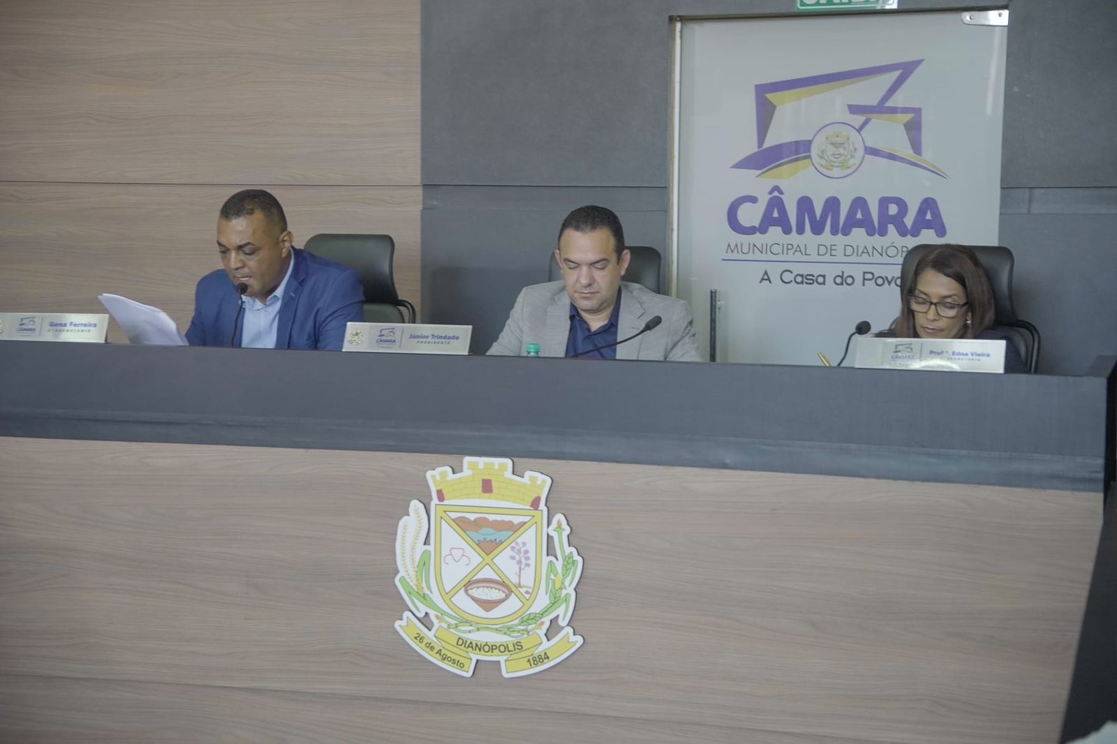 Sessão Ordinária: Vereadores aprovam melhorias urbanas e abrem espaço para reivindicações dos agentes comunitários de saude e endemias
