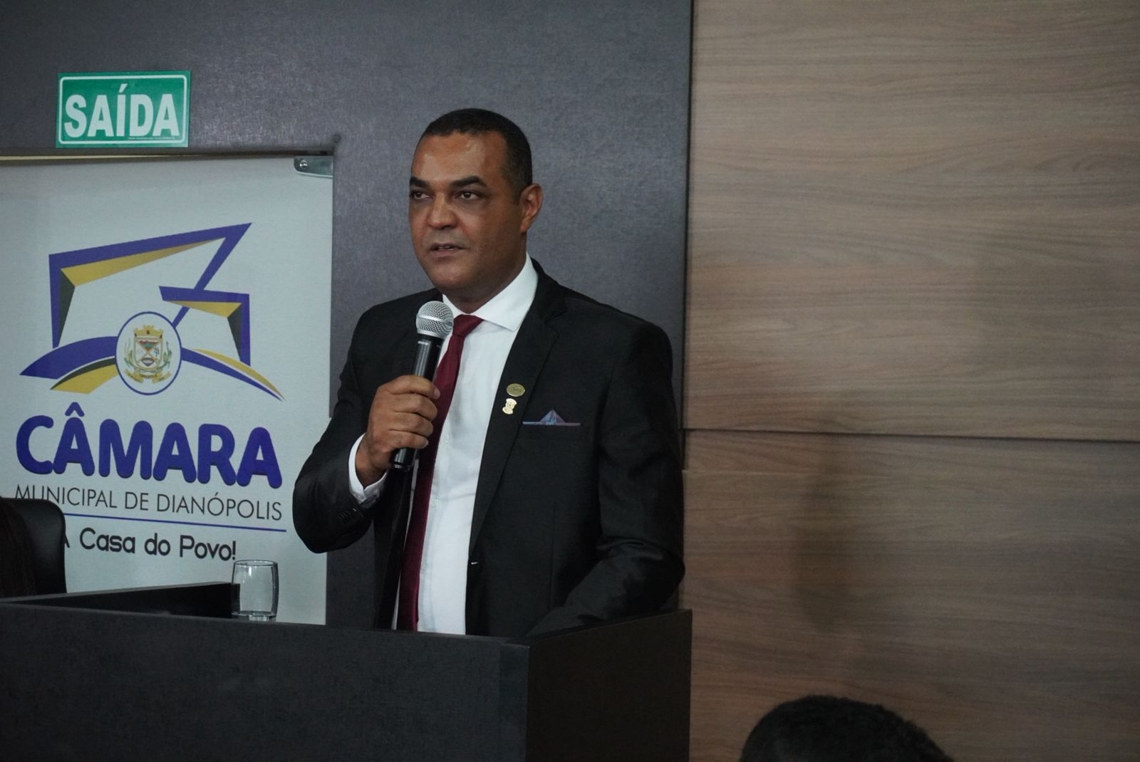 Ano Legislativo 2026 é oficialmente aberto em Dianópolis com mensagem de união entre os Poderes e anúncio de renúncia do prefeito
