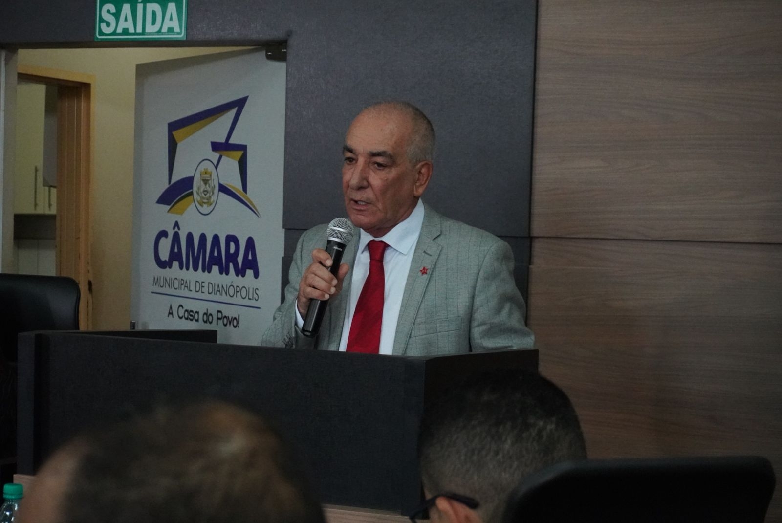 Ano Legislativo 2026 é oficialmente aberto em Dianópolis com mensagem de união entre os Poderes e anúncio de renúncia do prefeito
