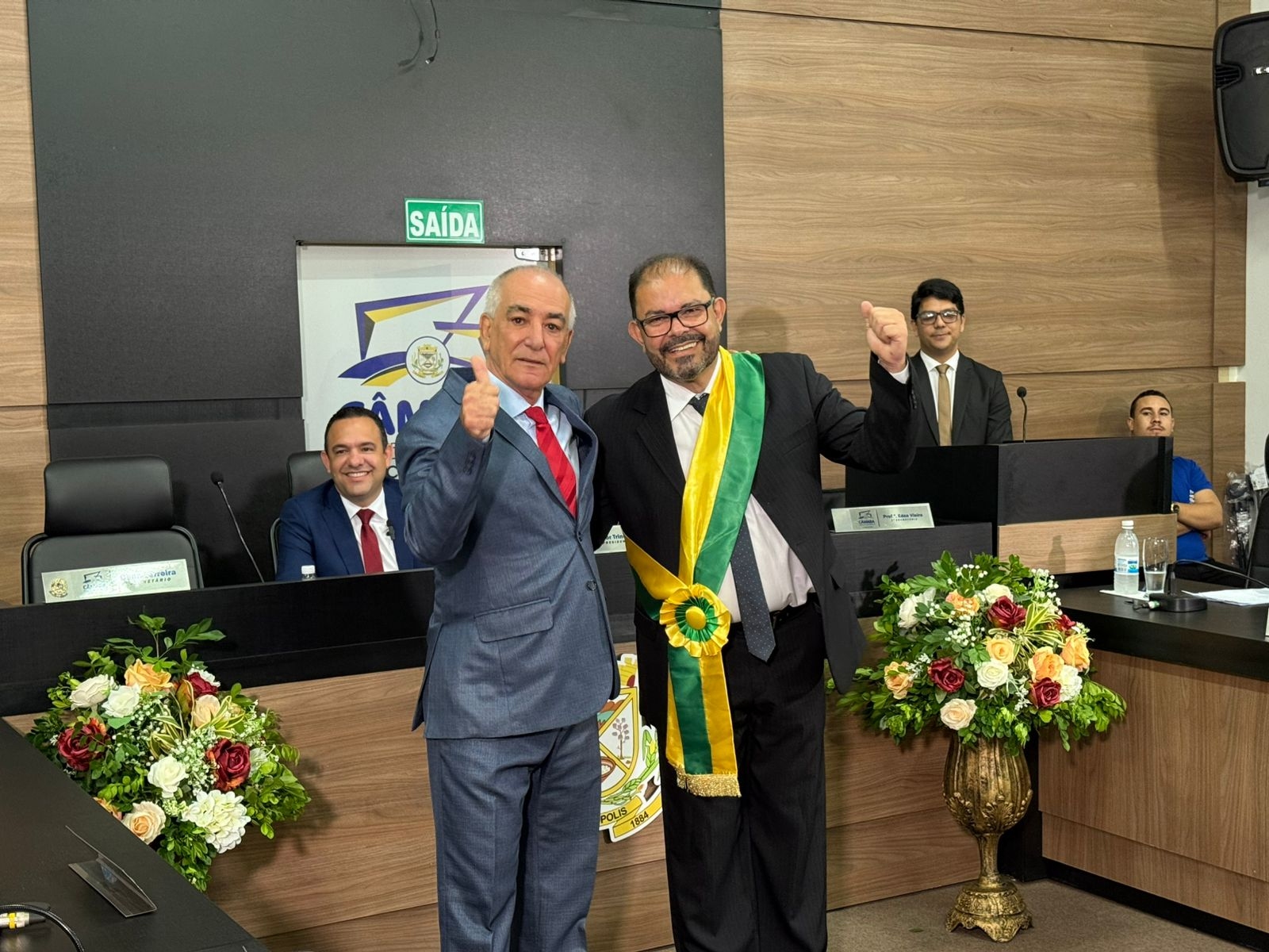 Sessão de Posse marca transição em Dianópolis: prefeito Hormides assume cargo após renúncia de José Salomão
