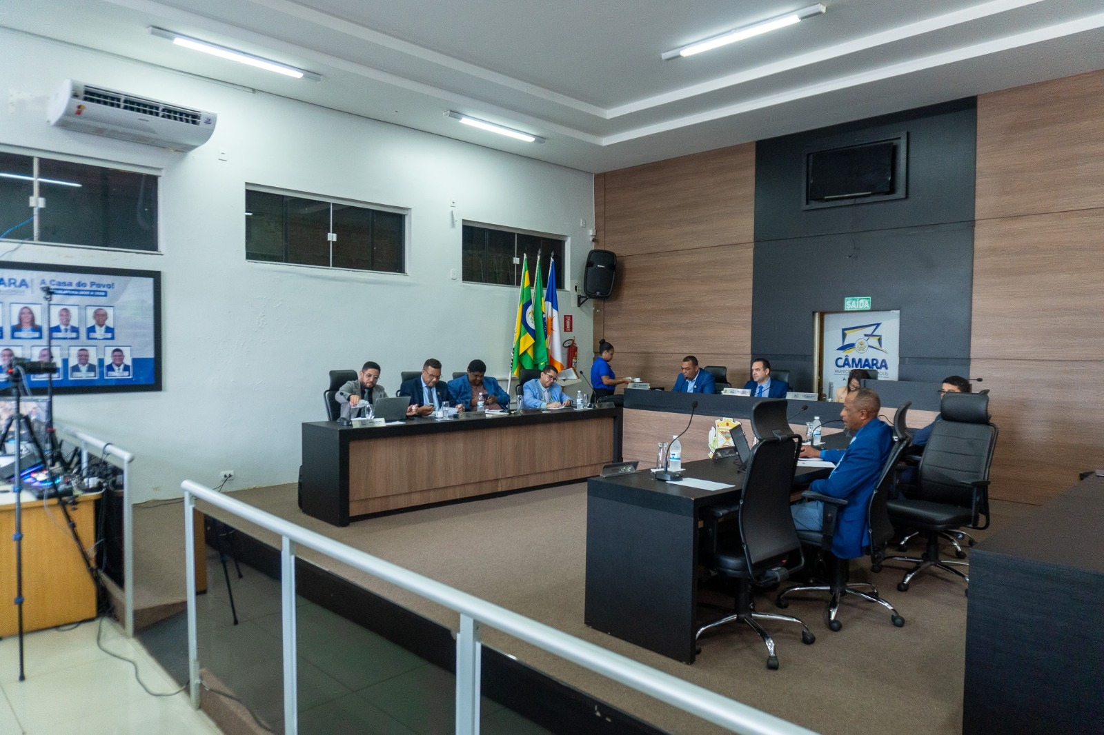 Vereadores debatem cultura, saúde e infraestrutura em sessão marcada por projetos de grande impacto social
Vereadores debatem cultura, saúde e infraestrutura em sessão marcada por projetos de grande impacto social