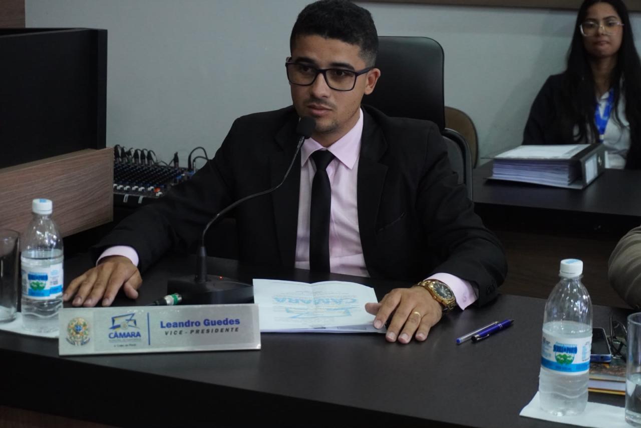 Câmara de Dianópolis aprova pautas de infraestrutura e reforça transparência durante sessão desta terça-feira Câmara de Dianópolis aprova pautas de infraestrutura e reforça transparência durante sessão desta terça-feira