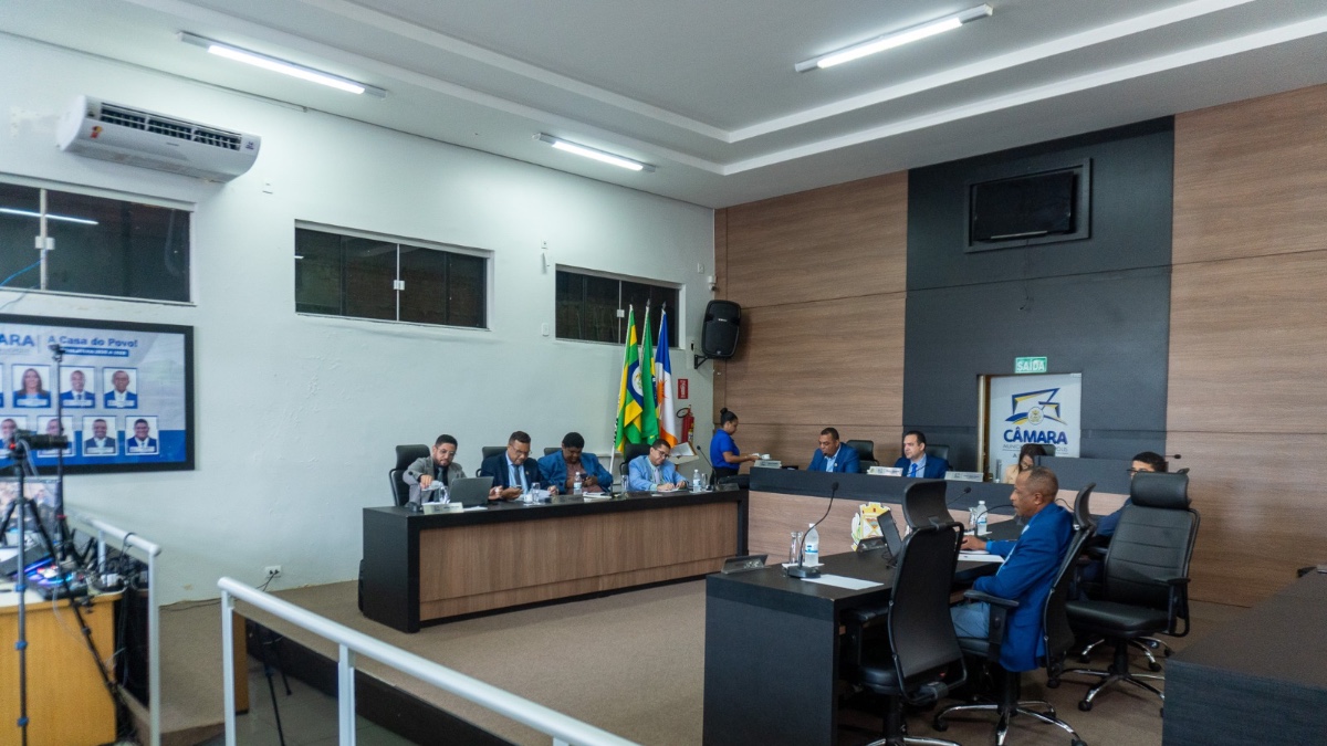 Vereadores debatem cultura, saúde e infraestrutura em sessão marcada por projetos de grande impacto social
