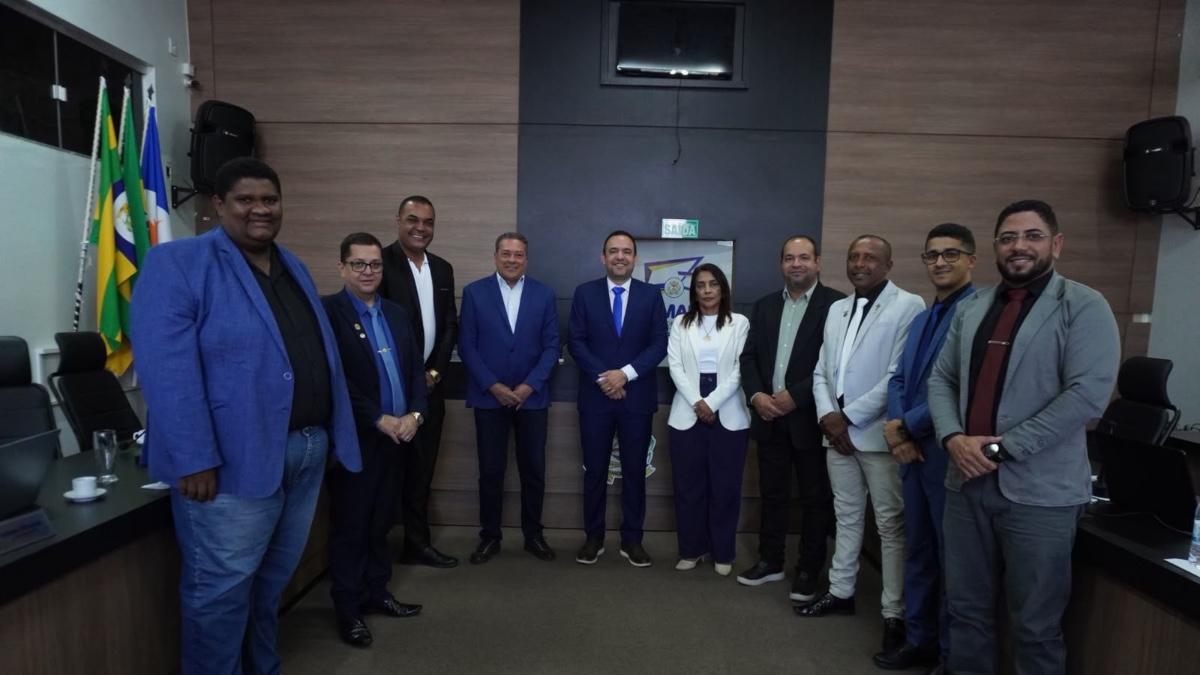 Vanderlei Luxemburgo destaca importância dos vereadores durante participação na tribuna da Câmara de Dianópolis